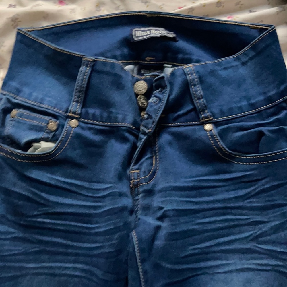 Dark washed skinny jeans